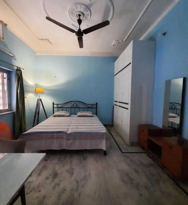 Bullawala House | Couple Friendly Private Bedroom