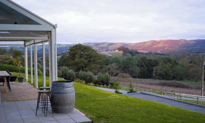 McLaren Flat House | Couples Retreat at Waywood Vineyard