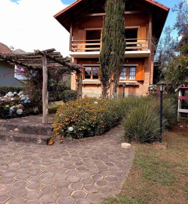 Monte Verde Ski Chalet | Courchevel Cottage