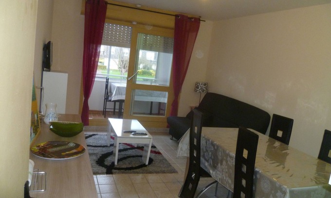 Courseulles-sur-Mer Apartment | COURSEULLES 150 Meters FROM THE SEA NEAR PORT AND SHOPS