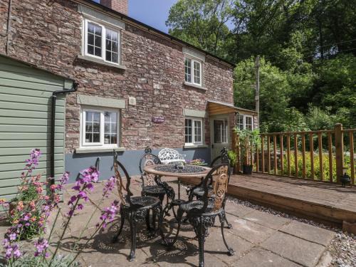 Blakeney House | Court House Cottage