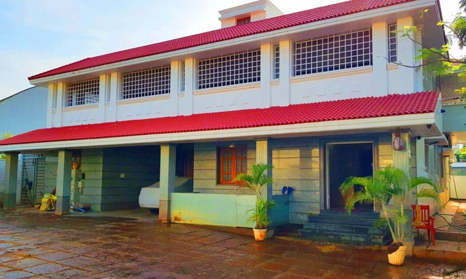 Madurai House | Courteous decorate Rooms/Madurai Crazy Homes Stay