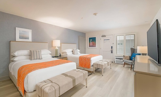 Carlsbad Village House | Courtyard 2 Double at Beach Terrace, Outdoor Pool, Sundeck, 2 Units