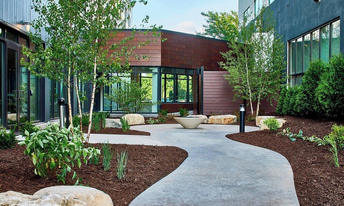 St. Louis Park Hotel | Courtyard by Marriott Minneapolis West