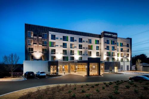 Cumberland Hotel | Courtyard by Marriott Atlanta Vinings/Galleria
