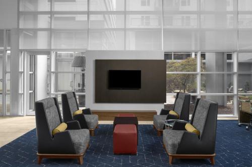 North Buckhead Hotel | Courtyard by Marriott Atlanta Buckhead