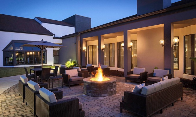 Homewood Hotel | Courtyard by Marriott Birmingham Homewood