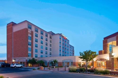 Pueblo Hotel | Courtyard by Marriott Pueblo