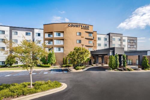 Phenix City Hotel | Courtyard by Marriott Columbus Phenix City