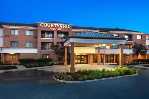 West Orange Hotel | Courtyard by Marriott West Orange