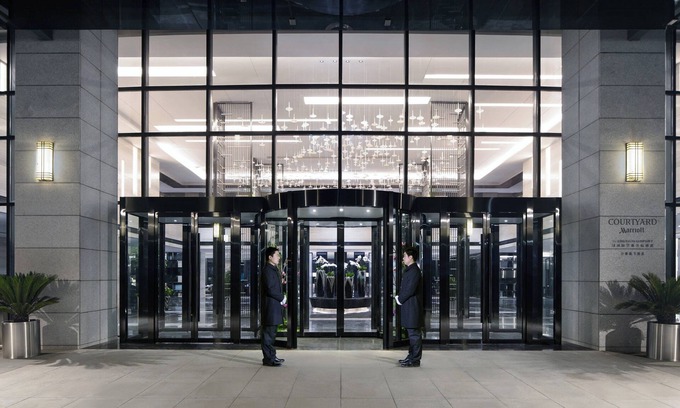 Zhengzhou Hotel | Courtyard by Marriott Zhengzhou Airport