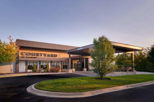 Highland Park Hotel | Courtyard Chicago Highland Park/Northbrook