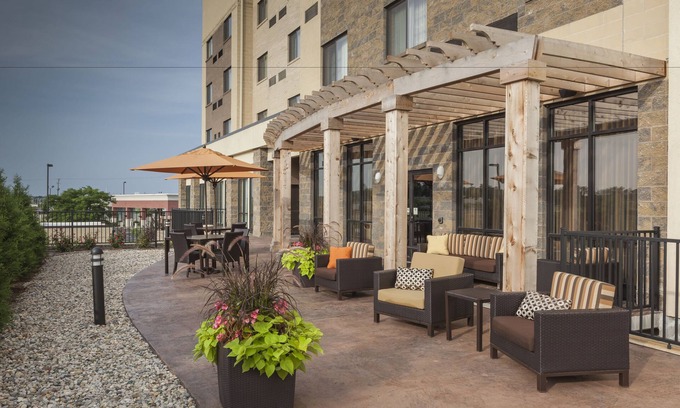 Noblesville Hotel | Courtyard Indianapolis Noblesville