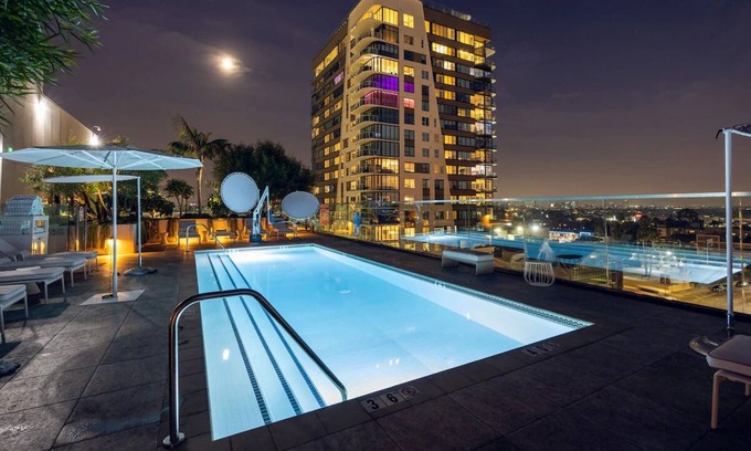 Hollywood House | Courtyard King, The Godfrey Hotel Hollywood, Rooftop Lounge, Steps from Sunset