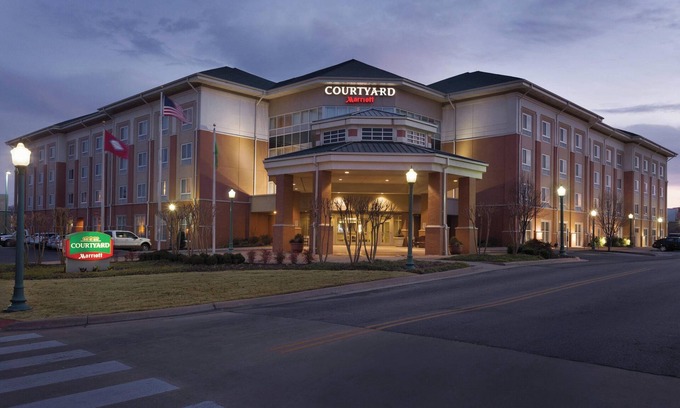 Fort Smith Hotel | Courtyard Marriott Fort Smith Downtown