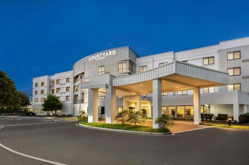 Westampton Hotel | Courtyard Mt. Holly Westampton