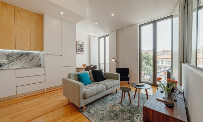 Campanha Apartment | Courtyard Oporto Design Apartment G
