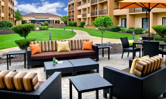 East Syracuse Hotel | Courtyard Syracuse Carrier Circle