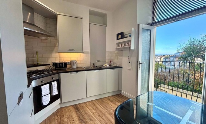 Hele Apartment | Cove Apartment - 3 Bed Sea View