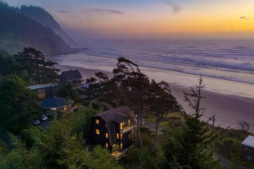 Arch Cape House | Cove Keep by AvantStay Stunning Ocean Views Designed for Groups