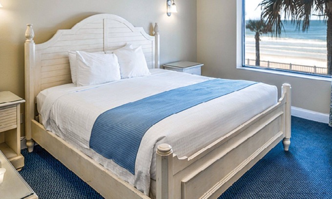 Bostroms Condo | Cove On Ormond Beach Resort ~ 2 BD CONDO ON THE BEACH ~ BEAUTIFUL VIEWS