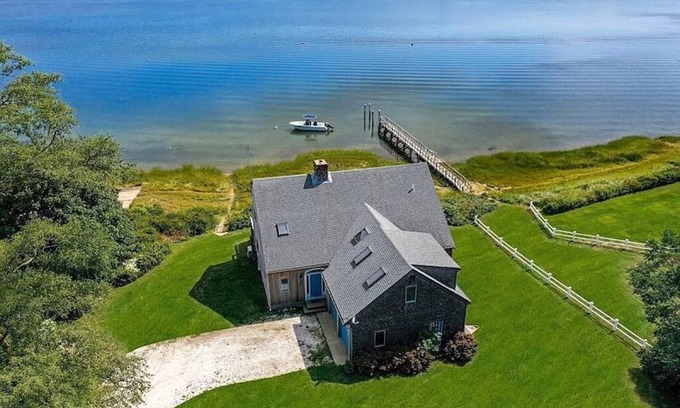 Orleans House | Cove's Edge