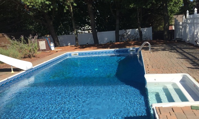 North Bellport House | Covenient Wine Country, Hamptons, Fire Island Ferry & Factory Outlet/Baseball H