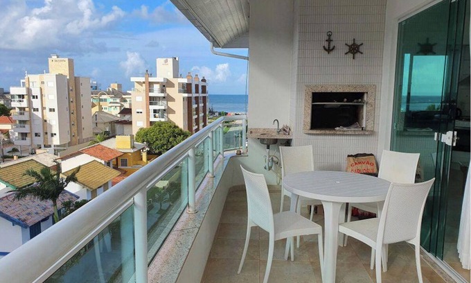Governador Celso Ramos Apartment | COVERAGE FOR 8 PEOPLE + BEACH PALMS 250 SEA BEACH