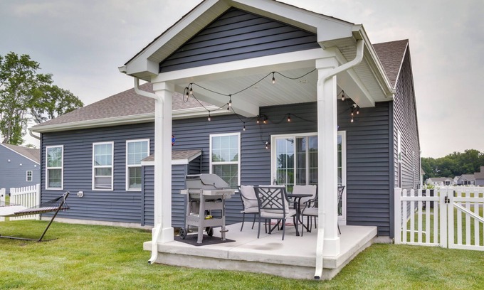 Selbyville House | Covered Patio, Grill & Hammock: Frankford Home!