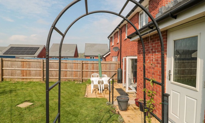 Axminster Cottage | COVERT COTTAGE, family friendly, country holiday cottage in Axminster