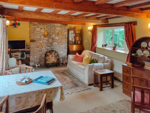 Churchill House | Cow Cottage