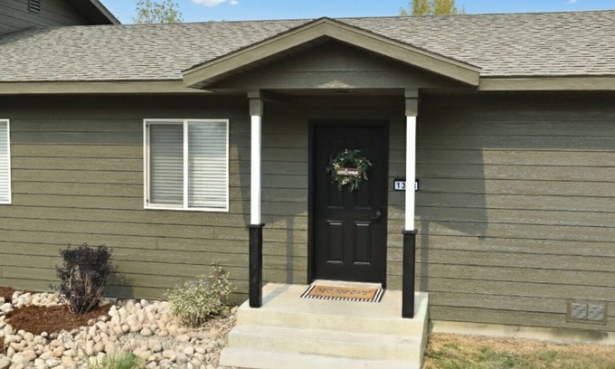 Shelby Condo | Cowboy Condo in Charming Shelby