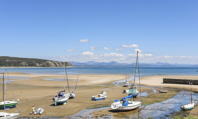 Mynytho Cottage | Cowshed