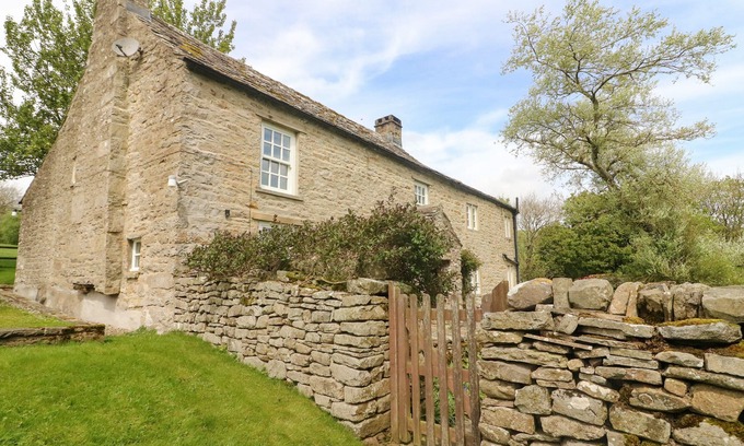 Newbiggin-in-Bishopdale Cottage | COWSTONEGILL, family friendly, with open fire in West Burton
