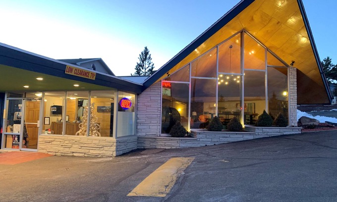 Estes Park Cabin | Coyote Mountain Lodge
