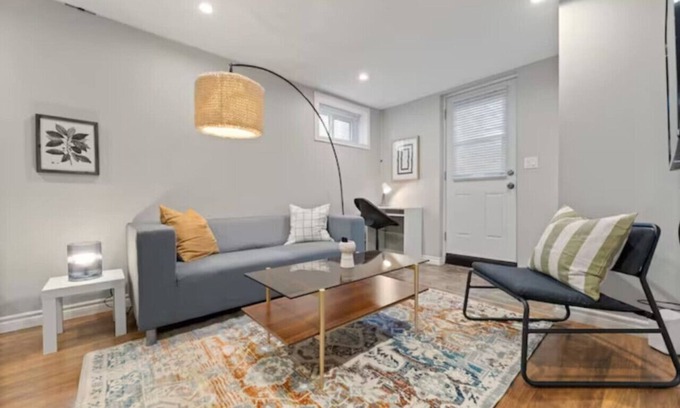 Brantford House | Coziest place in town! Wi-Fi + Work station