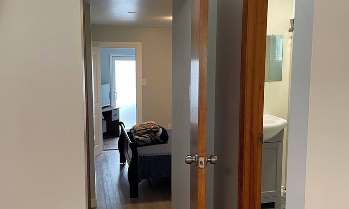 Peterborough House | Cozy 1 bed & bath located near the Otonabee River.