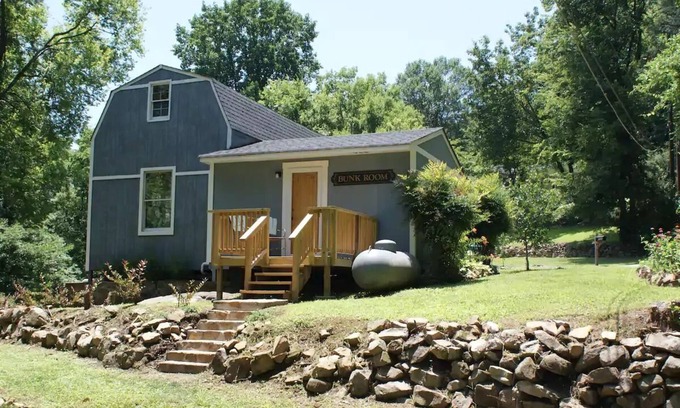 St. Elmo Improvement League Apartment | Cozy 1 bed suite, tucked away in the forest but only 4 miles from downtown!