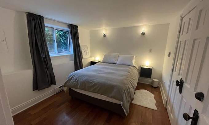 East Side Apartment | Cozy 1 Bedroom/1 Bath Suite Close to Downtown Van