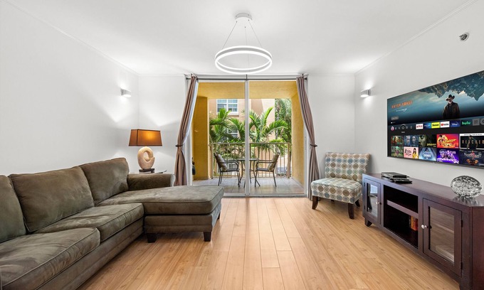 Aventura Condo | Cozy 1 bedroom +1 bathroom condo in enchanting Miami with AC, WiFi, Fitness room