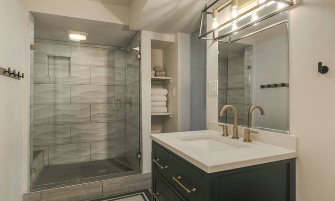 Victory Hills Apartment | Cozy 1-bedroom apartment in fabulous Albuquerque with AC, WiFi