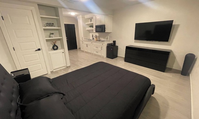 Brownsville Apartment | Cozy 1-bedroom apart. WiFi, AC Located near SpaceX, and Airport of Brownsville