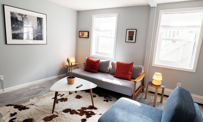 Harsimus Cove Apartment | Cozy 1-bedroom apartment in brilliant Jersey City with WiFi, AC