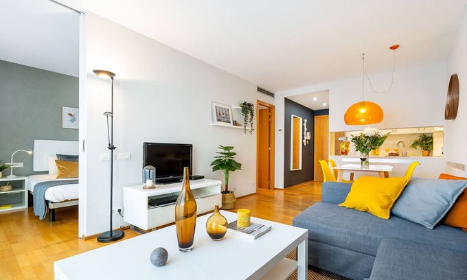 el Fort Pienc Apartment | Cozy 1-Bedroom Apartment Near Sagrada Familia and Monumental