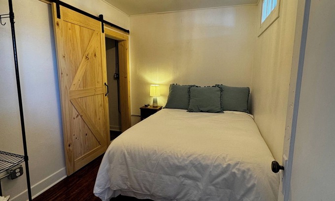 Chewelah Apartment | Cozy 1-bedroom apartment in wonderful Chewelah with WiFi, AC