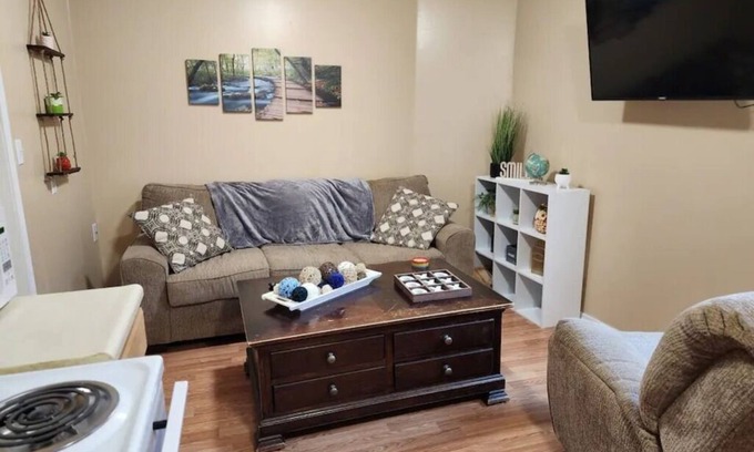 McArthur Apartment | Cozy 1-bedroom apartment in McArthur, Ohio