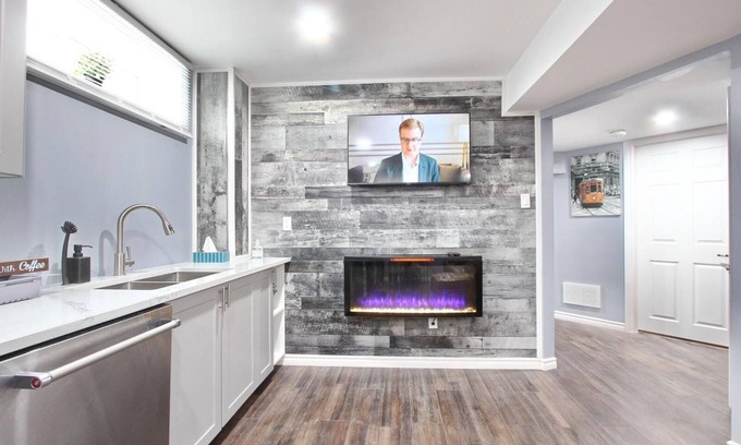 Caledon Apartment | Cozy 1-bedroom apartment with AC, WiFi in welcoming Caledon