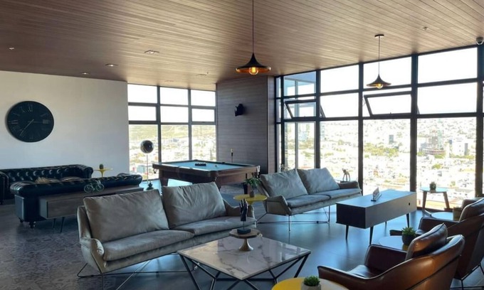 Avenida Revolucion Apartment | Cozy 1-bedroom apartment in awesome Tijuana DOWNTOWN with fitness room, WiFi