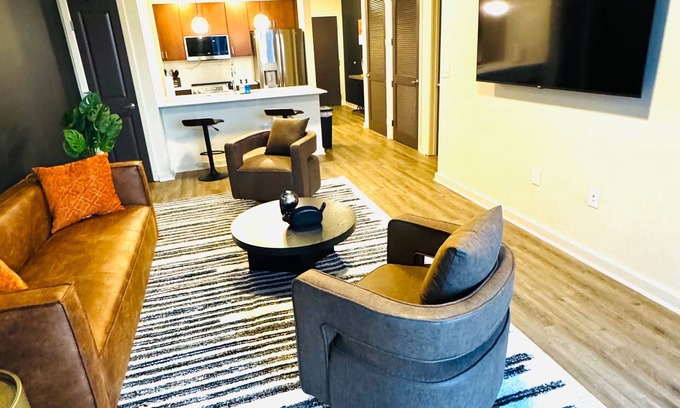 Midtown Apartment | Cozy 1-bedroom apartment in enjoyable Atlanta with AC, fitness room