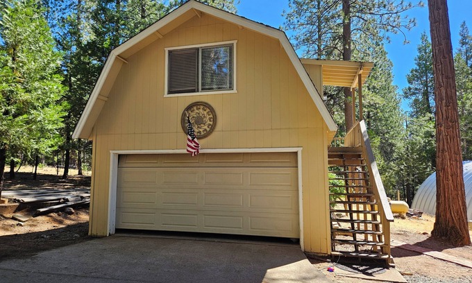 Croft Apartment | Cozy 1-bedroom apartment in welcoming Pioneer with WiFi, AC. Close to Kirkwood.